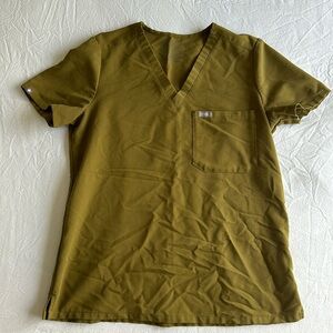 Figs Women’s Scrub Top with Pocket Olive Green